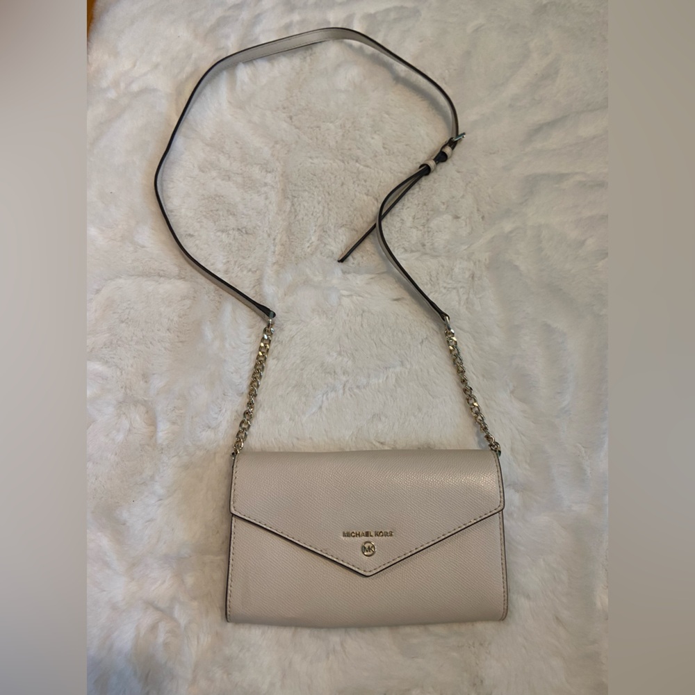 Michael Kors Jet Set Charm Large Leather Crossbody Bag